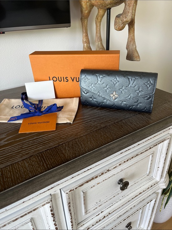 Louis Vuitton Handbags - Louis Vuitton Metallic Crystal Floral Sarah Wallet